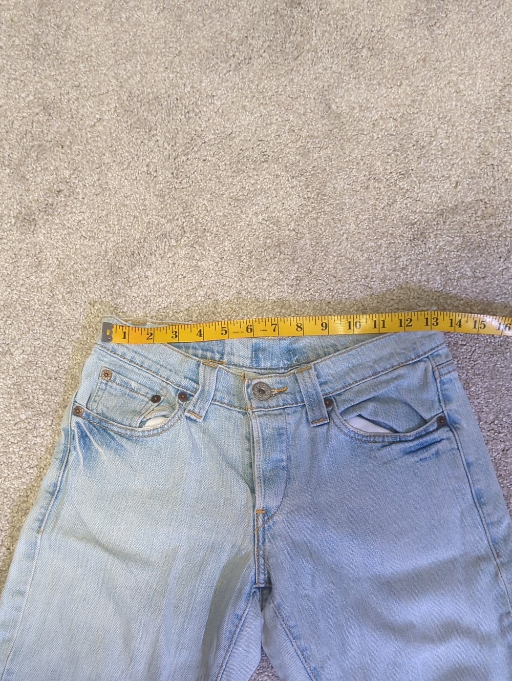 Levi's Light Wash Button Fly Straight Leg Blue Denim with Tan Label 5M Juniors - Picture 15 of 15